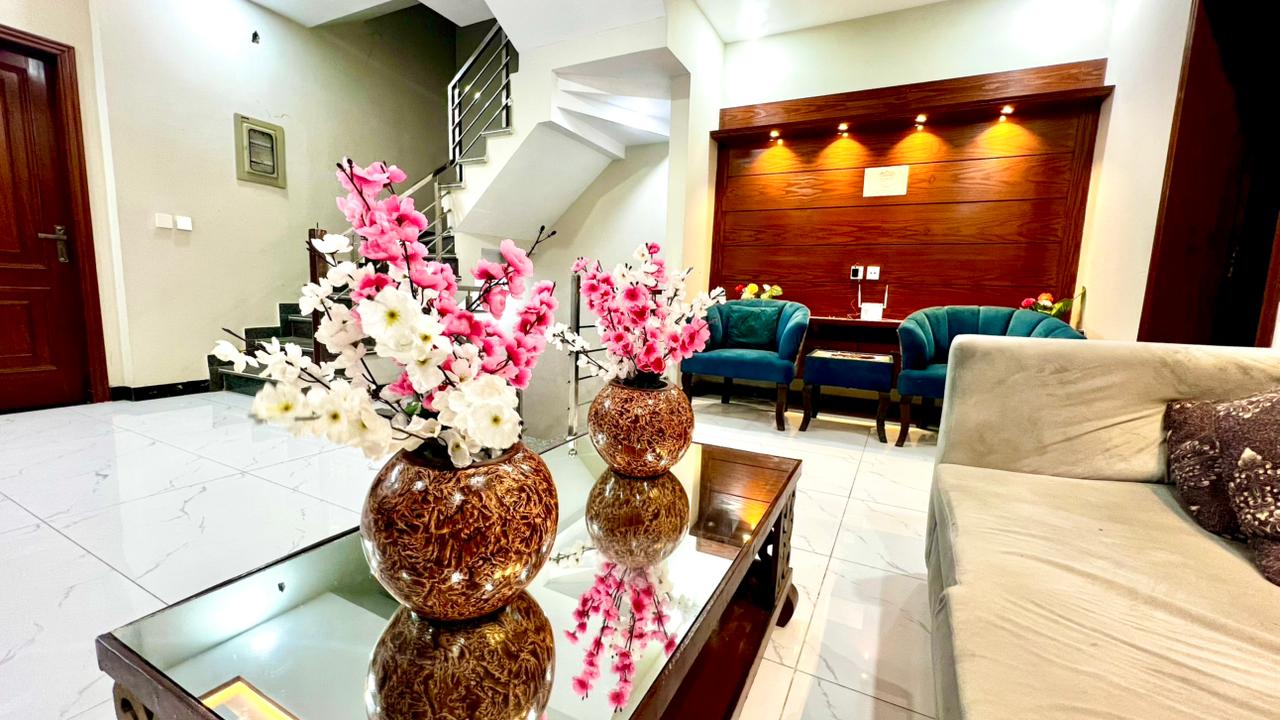 Spacious Master Bedroom | 2–3 Guests | G-13/3 Islamabad | Daily Stay from Rs. 5,900 | SkyBnB