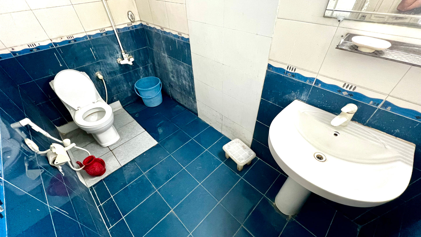 G3 – 4 Single Beds | Galaxy Lodge  Price: PKR 15000 / night Capacity: 4 Guests