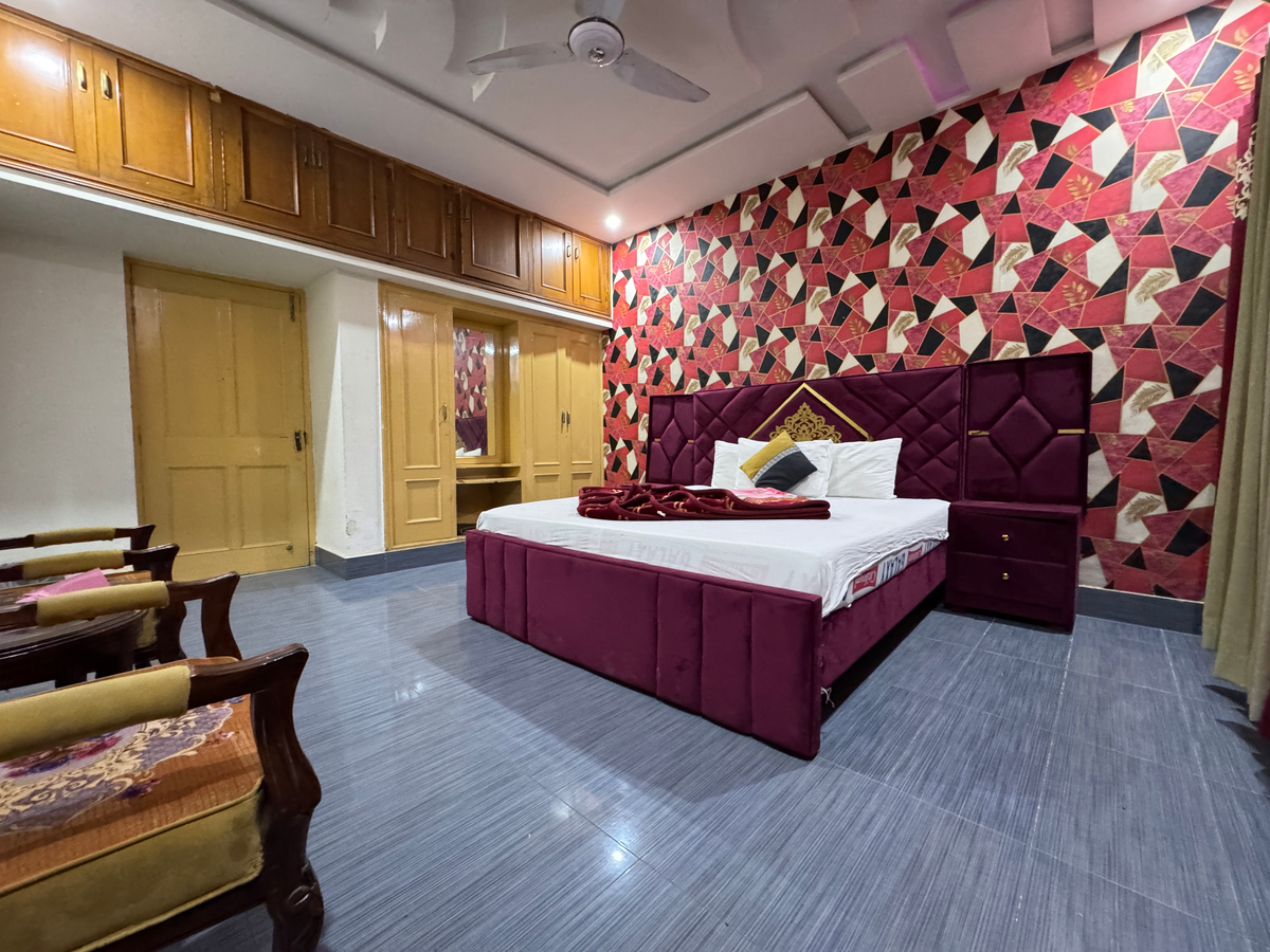 110 – Double Room, Royal Executive Residency