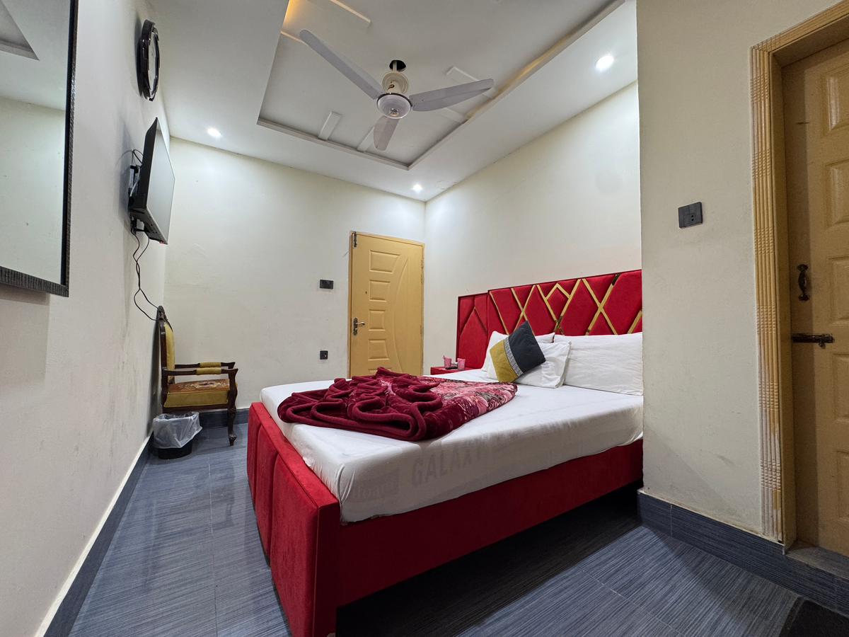 110 – Double Room, Royal Executive Residency