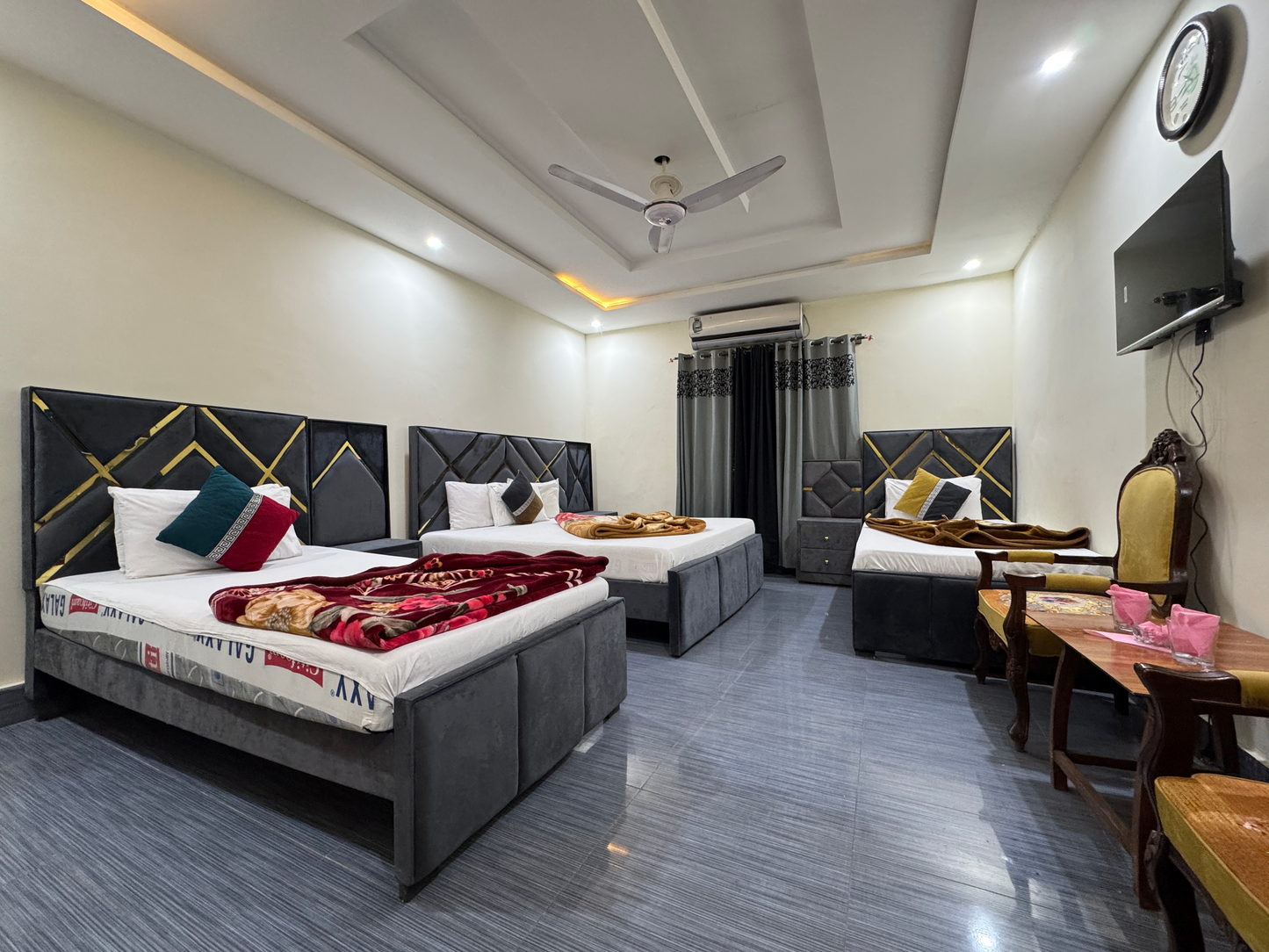 Family Standerd  Room 3 To 4 Persons occupancy G-9 Islamabad