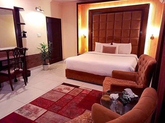 202 – 1 Master Bed | PKR 7,000 |Adams Lodge F-7  Capacity: 2 Guests