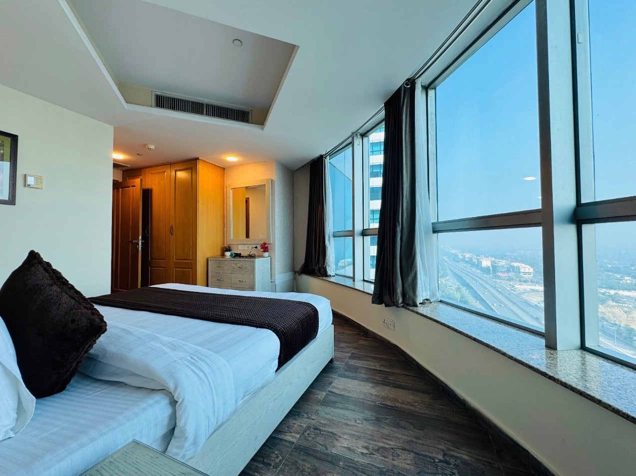 3 Beds Luxury Apartment | Centaurus Tower Islamabd