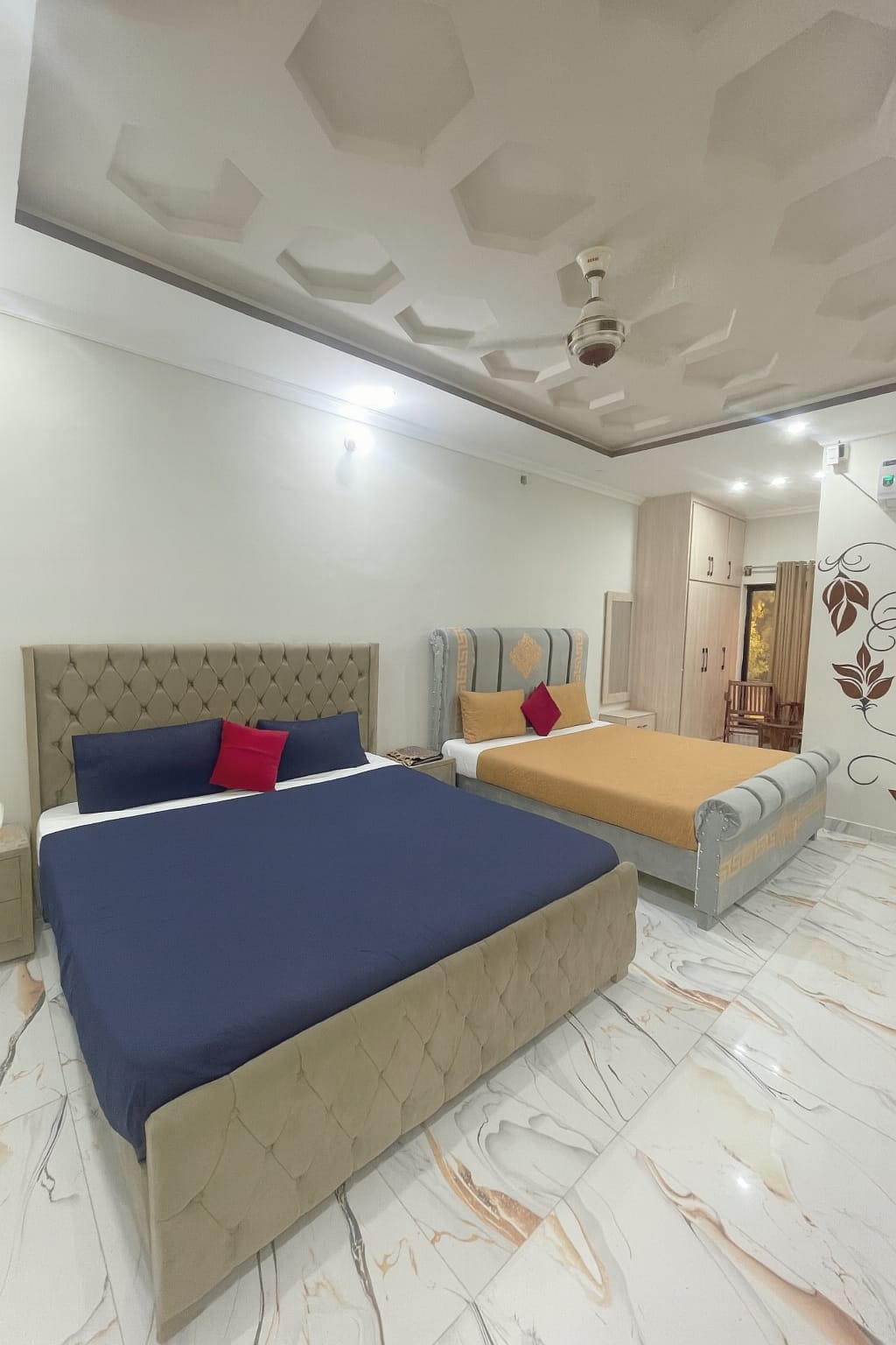 Family Deluxe Suite | 4 Adults + 2 Kids | 601- G9/1 Islamabad | SkyBnB