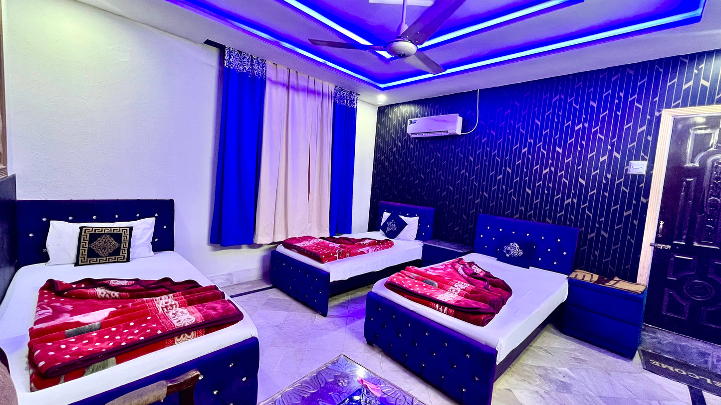 B-4 Standard Room 3 Single Bed 3-4 Person occupancy