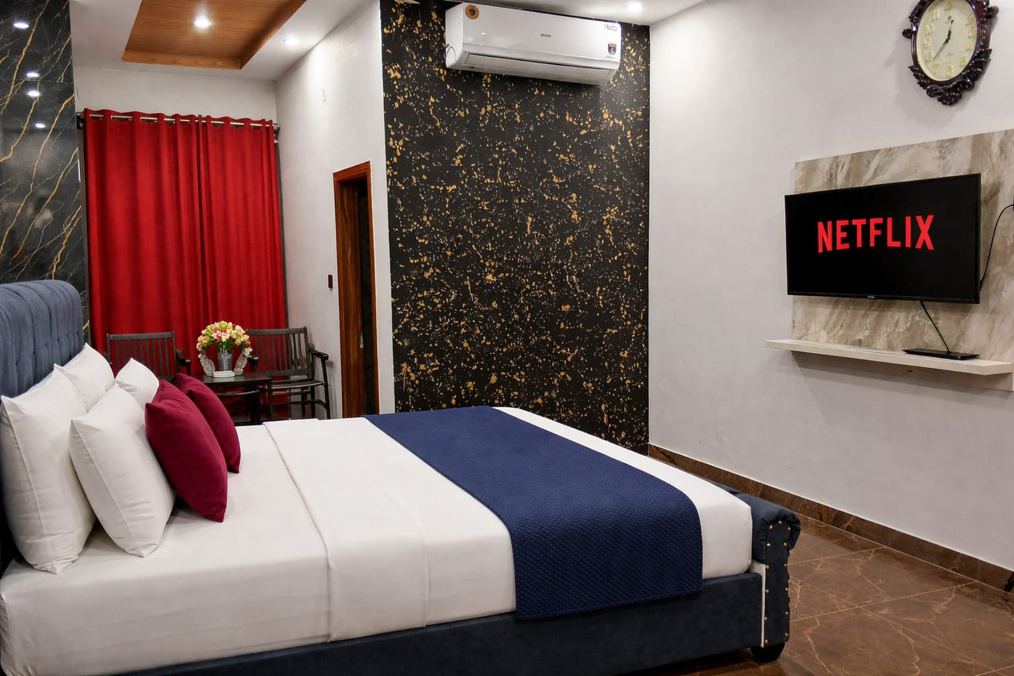 Family Deluxe Suite | 4 Adults + 2 Kids | 601- G9/1 Islamabad | SkyBnB