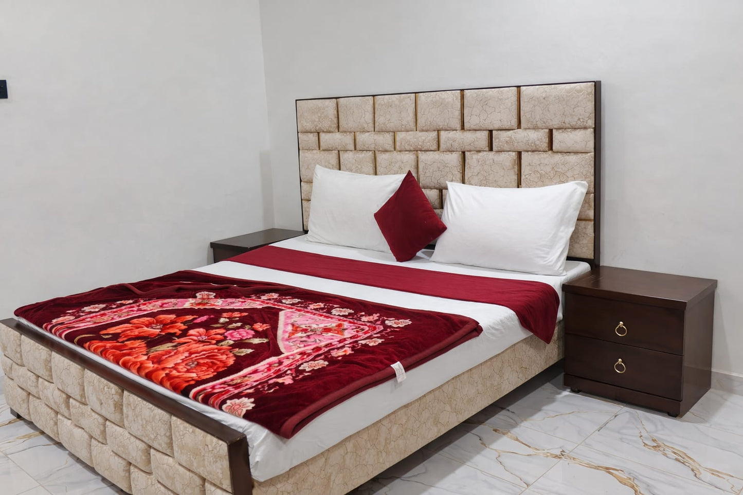 Family Deluxe Suite | 4 Adults + 2 Kids | 601- G9/1 Islamabad | SkyBnB