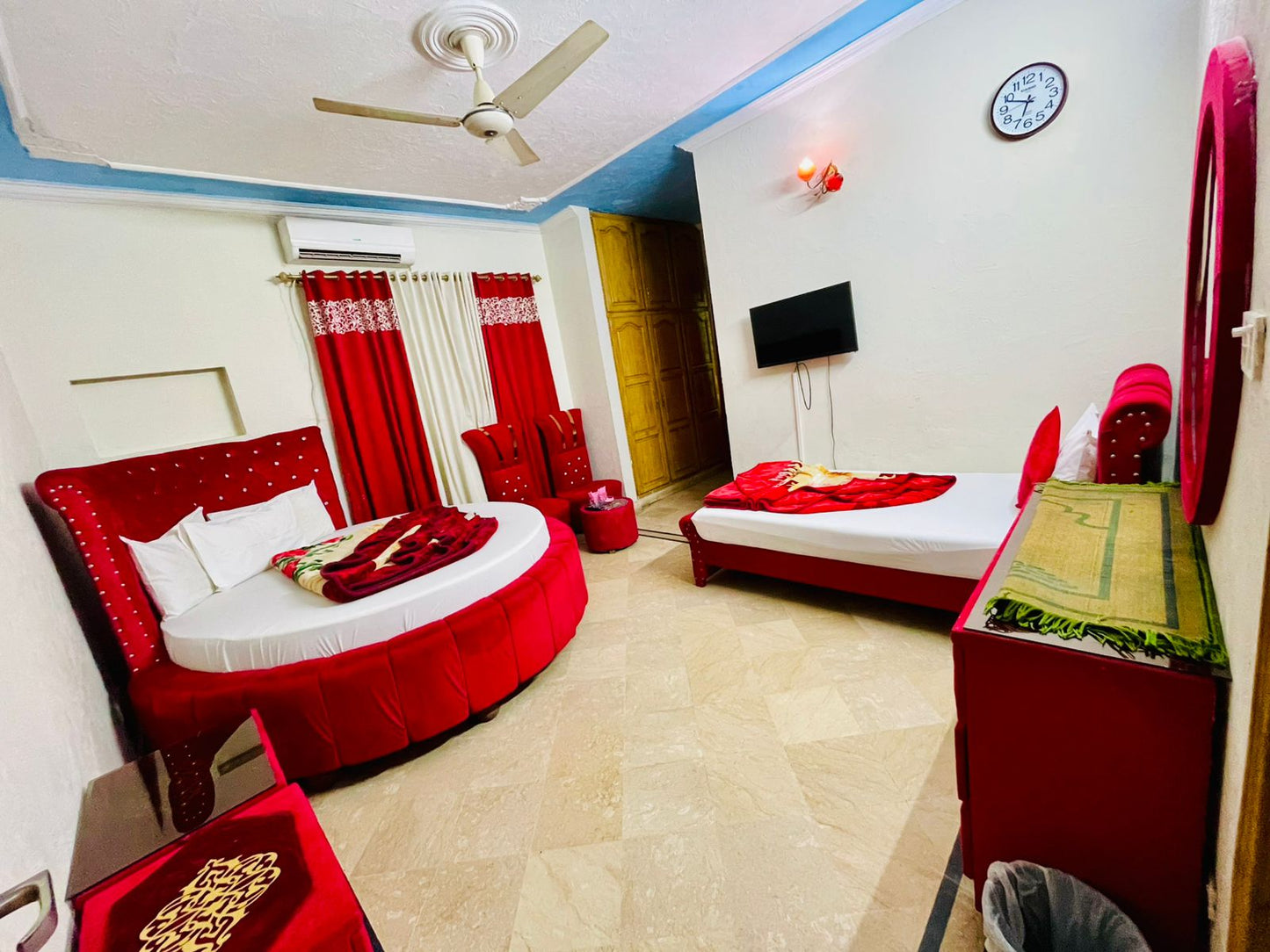 F-1 – Cupple Room 1 Bed 3 Person Apartment G-9 Islamabad