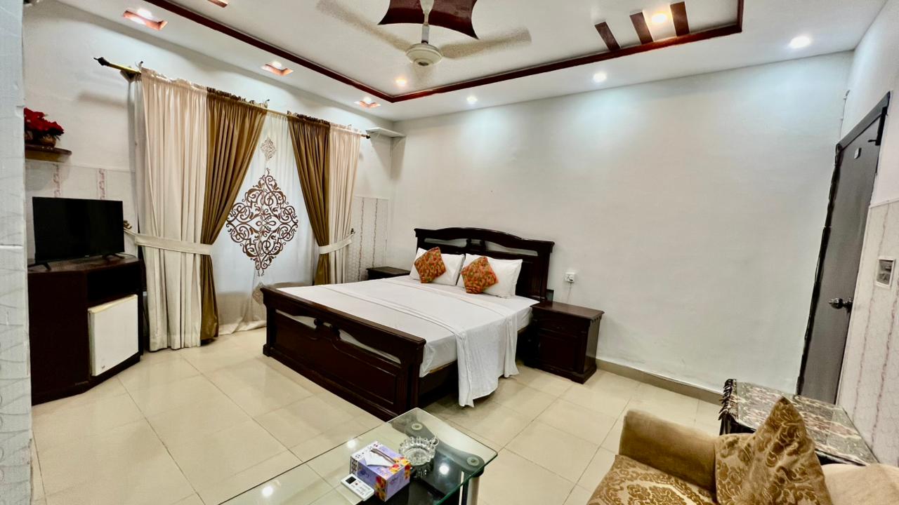 Family Room | 4 Guests | F-7/1 Islamabad | Daily Stay from Rs. 12,900 | SkyBnB