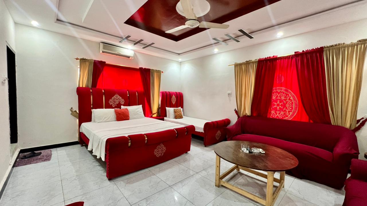 Family Room | 4 Guests | F-7/1 Islamabad | Daily Stay from Rs. 12,900 | SkyBnB