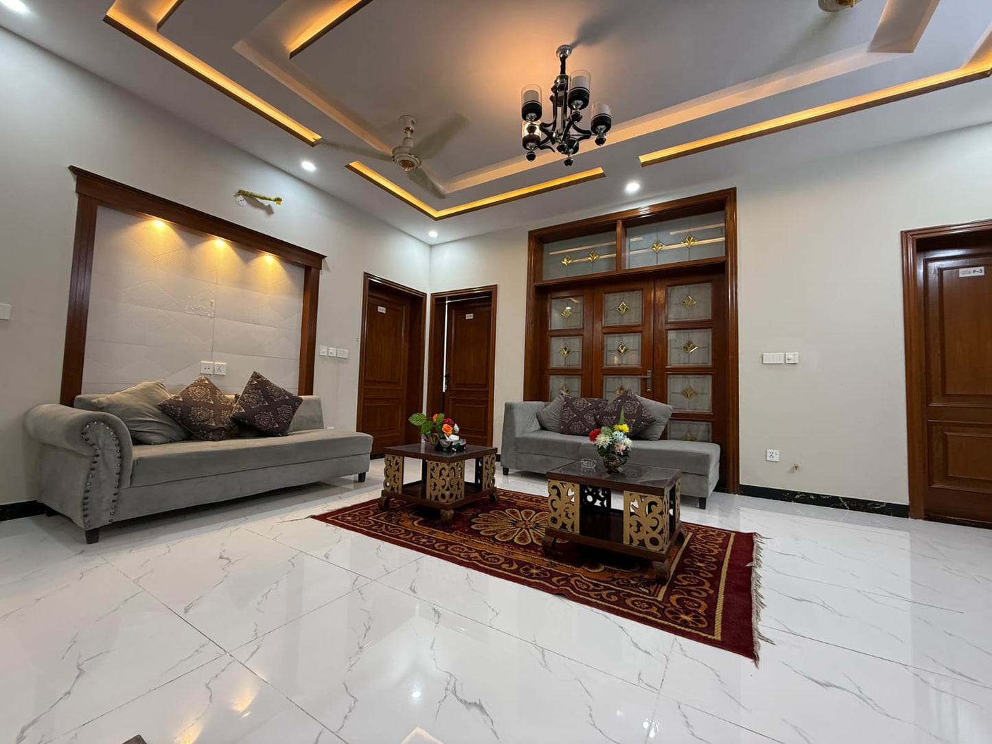 Family Room | Master Bed + Single Bed | 3–5 Guests | G-13 Islamabad | Daily Stay from Rs. 8,900 | SkyBnB