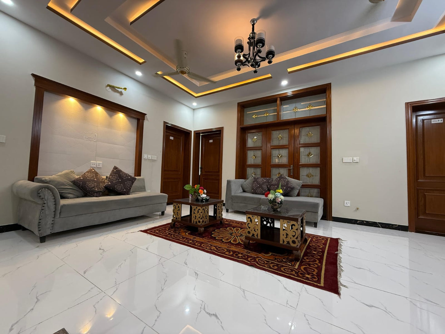 Family Room | Master Bed + Single Bed | 3–5 Guests | G-13 Islamabad | Daily Stay from Rs. 8,900 | SkyBnB
