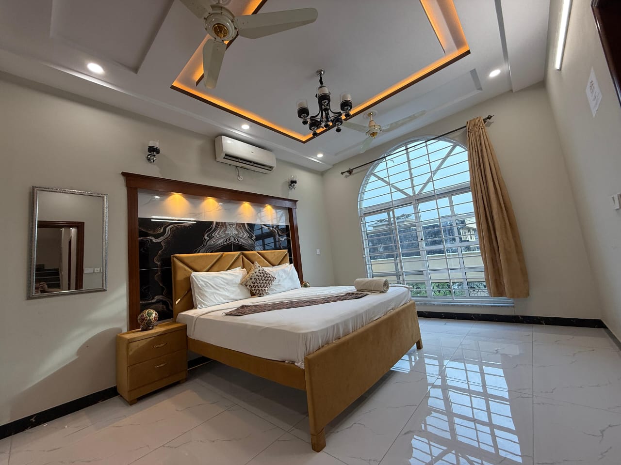 Family Room | Master Bed + Single Bed | 3–5 Guests | G-13 Islamabad | Daily Stay from Rs. 8,900 | SkyBnB