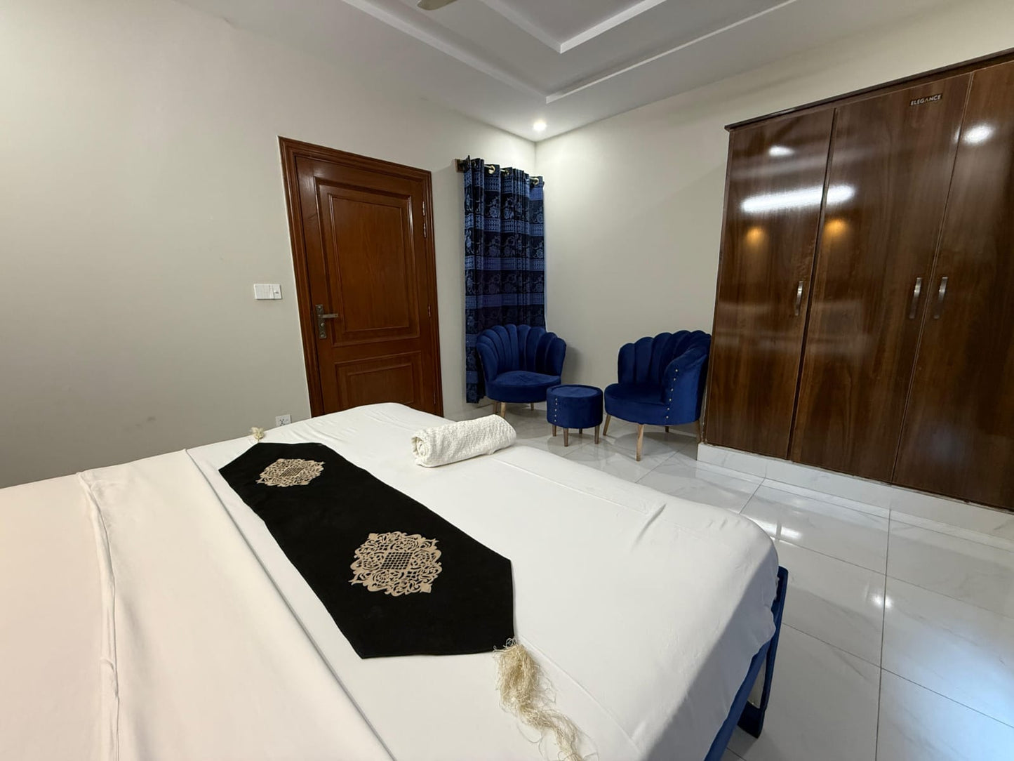 Family Room | Master Bed + Single Bed | 3–5 Guests | G-13 Islamabad | Daily Stay from Rs. 8,900 | SkyBnB