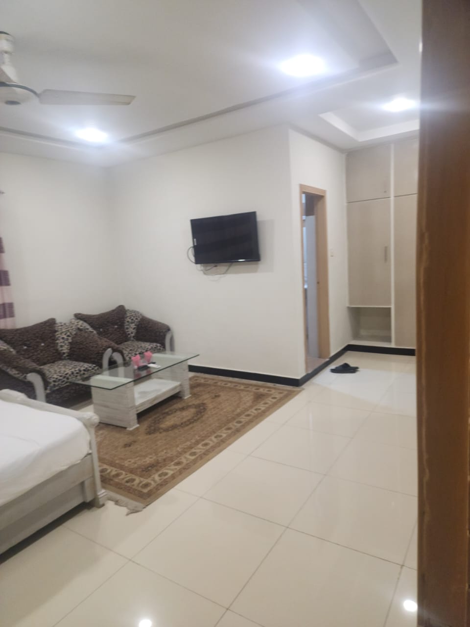 Family Room | 2 Master Beds | 4+ Guests SkyBnB F-7/4 Islamabad |