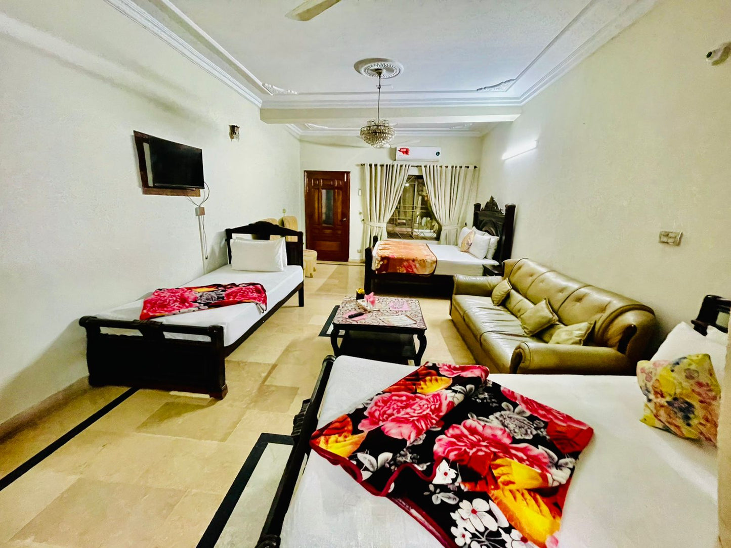 SkyBnB G-9/3 Islamabad | Family Room | 4+ Guests