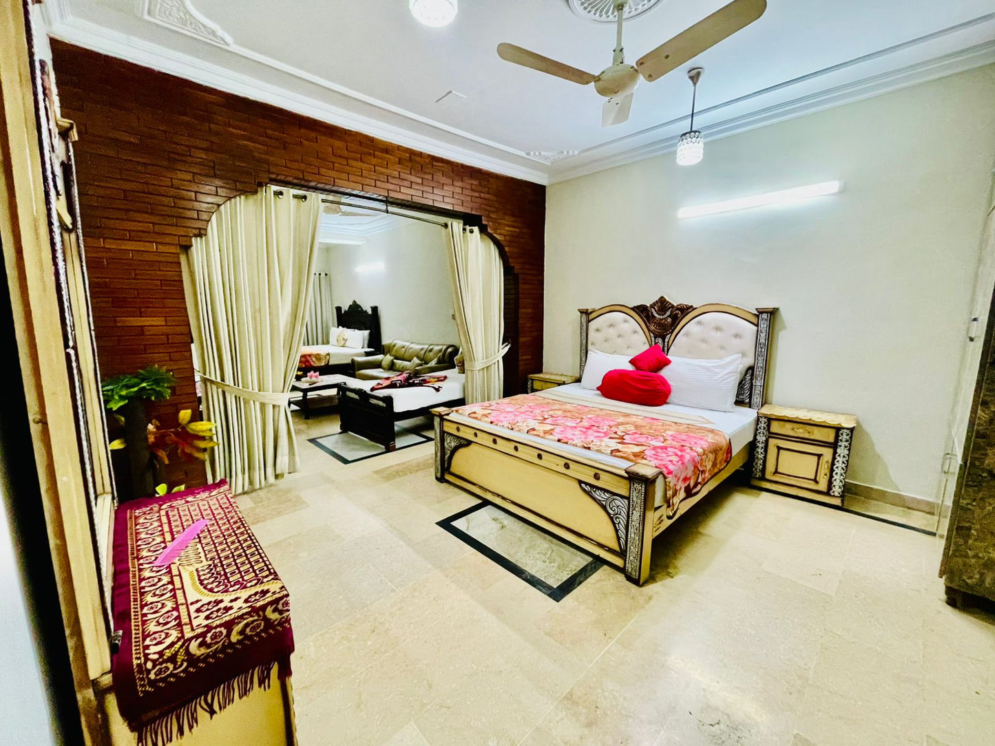SkyBnB G-9/3 Islamabad | Master Plus Room | Single Beds | 3 Guests