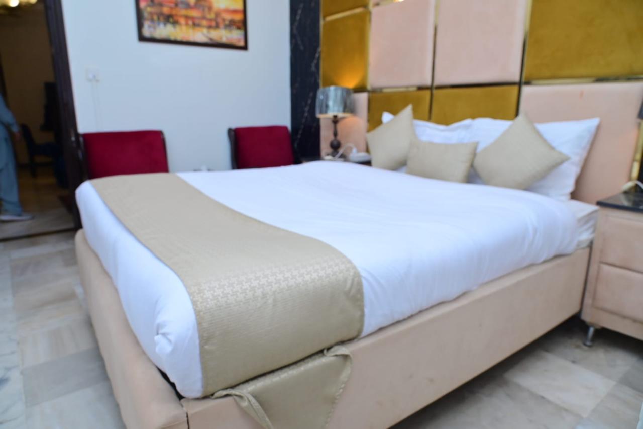 SkyBnB F-7 Islamabad | Master Room | 1 Master Bed | 2 Guests