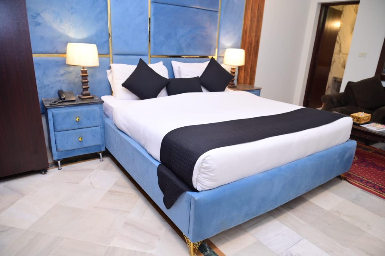 SkyBnB F-7 Islamabad | Master Room | 1 Master Bed | 2 Guests