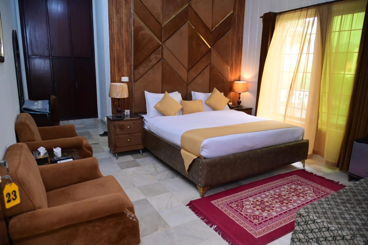 SkyBnB F-7 Islamabad | Master Room | 1 Master Bed | 2 Guests