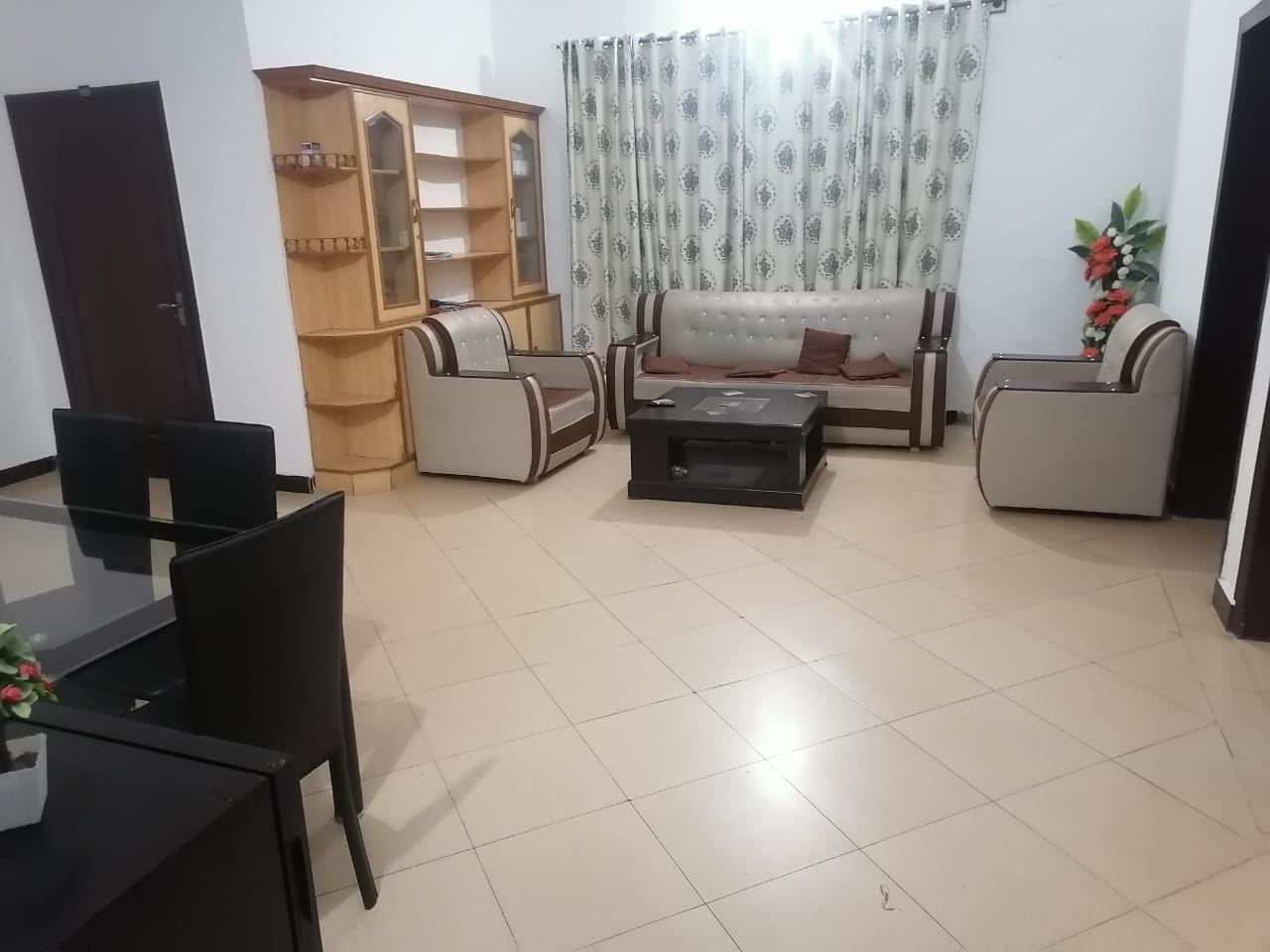 SkyBnB Lux Lounge F-6/1 Islamabad | Master Room | 1 Master Bed | 2 Guests