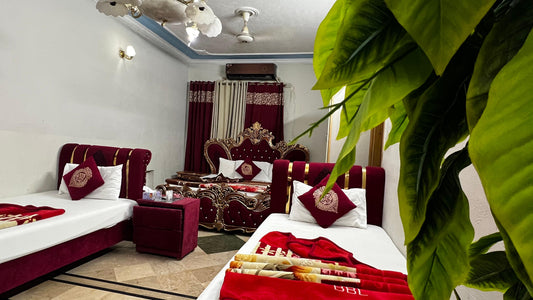 F-3 Family suit Room 6-8 Persons Space