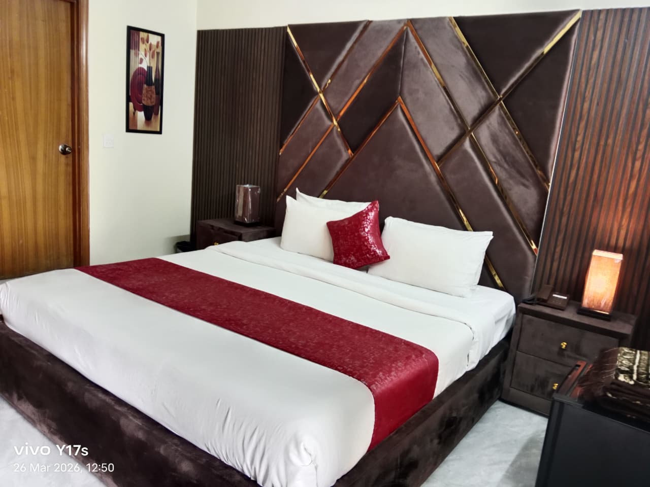 SkyBnB F-8/2 Islamabad | Standard Double Room for 2 Guests